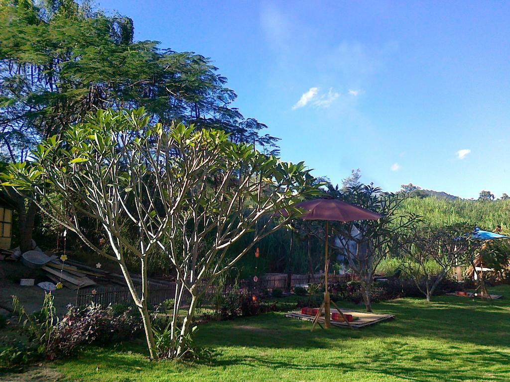 Pai Bamboo Hut Hotell Exteriör bild